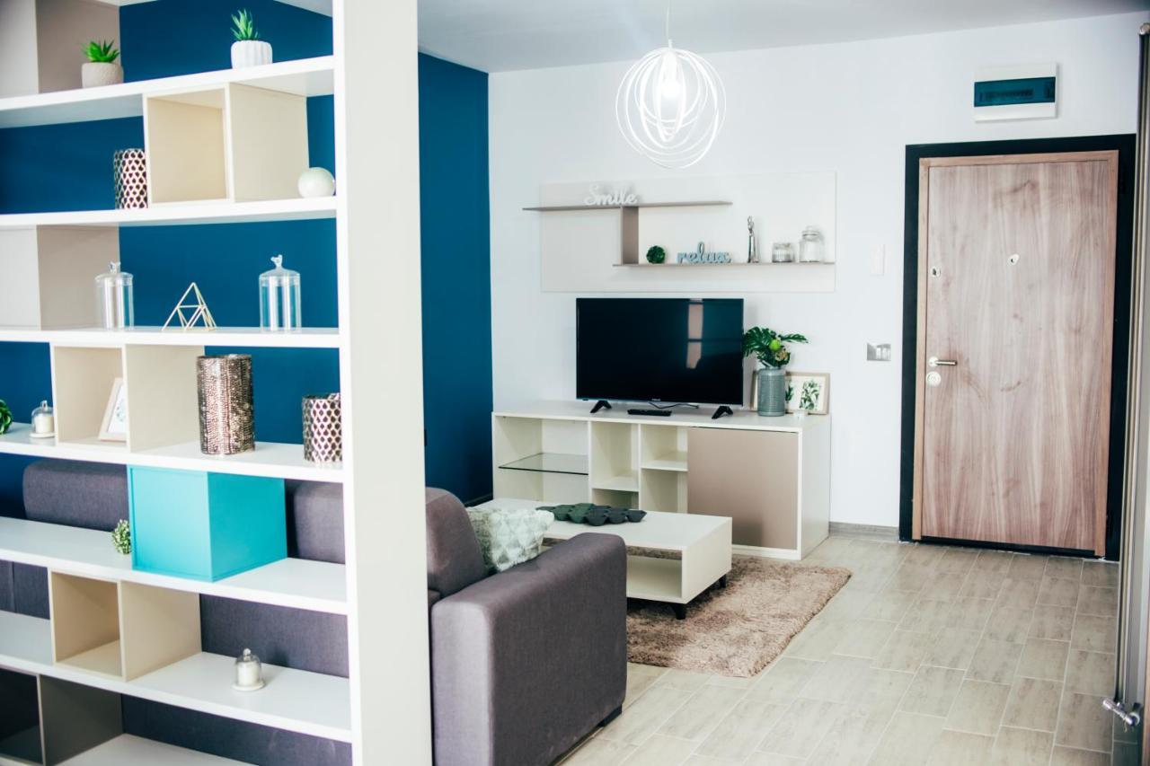 Alezzi Beach Resort Неводарі Екстер'єр фото