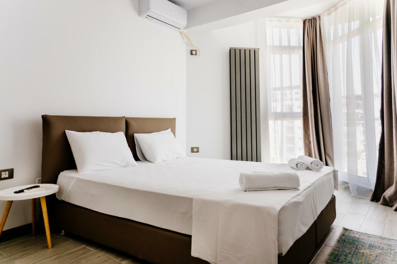 Alezzi Beach Resort Неводарі Екстер'єр фото
