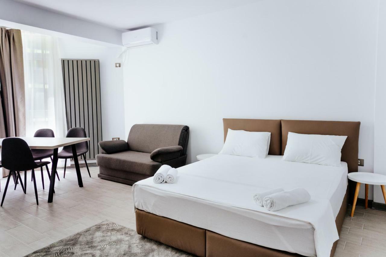 Alezzi Beach Resort Неводарі Екстер'єр фото