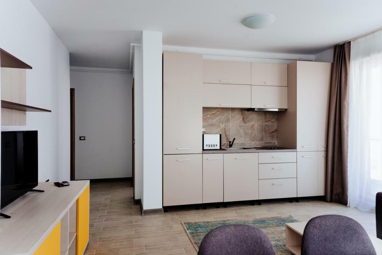 Alezzi Beach Resort Неводарі Екстер'єр фото