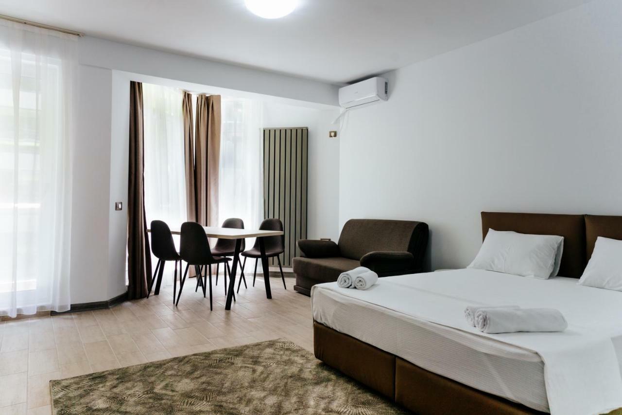 Alezzi Beach Resort Неводарі Екстер'єр фото
