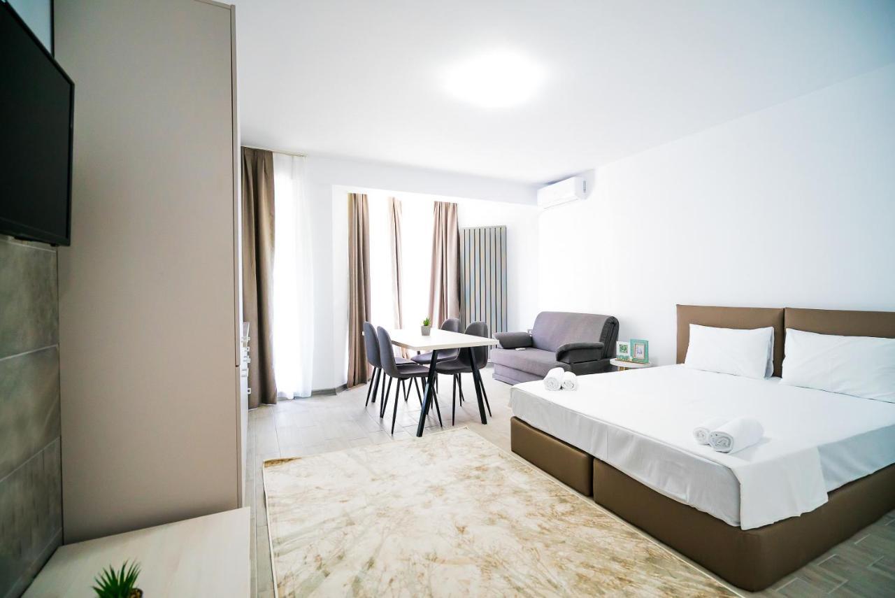 Alezzi Beach Resort Неводарі Екстер'єр фото